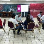 En Carmen y Campeche, se llevan talleres a empresarios sobre eficiencia energética, prácticas de ahorro y planes de financiamiento para energías renovables en los negocios.